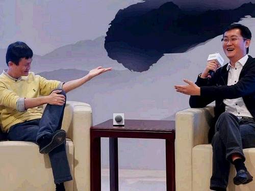 01 姗姗来迟的腾讯 在互联网金融领域，信用的价值毋庸置疑，可以说信用体系是新一代产业发展的秘密武器，任何互联网巨头都不会放过对信用格局的搭建。