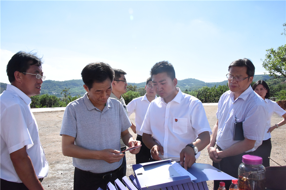 2017年7月7日，全省“金融扶贫现场会”在卢氏县召开，并组织会议代表到公司豫西第二办事处现场观摩。