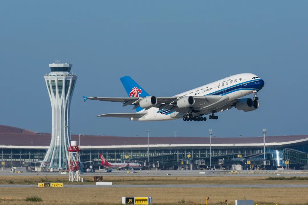 国内航线机票低至10元卖了半个小时,南航回应:全部有效!