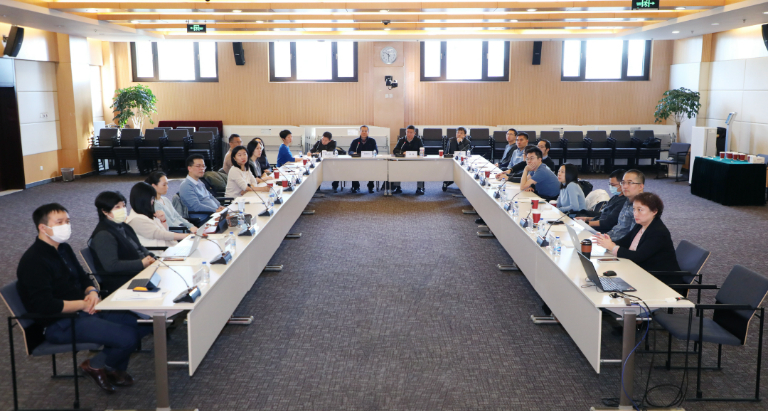 学院召开人才工作会议