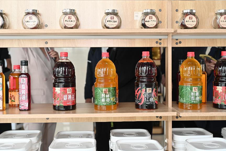 55cbfd2f5825d9c05aab153042932d7