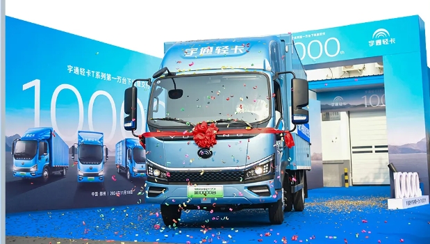 轻卡10000台